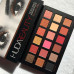 Палитра теней Huda Beauty (18 оттенков)